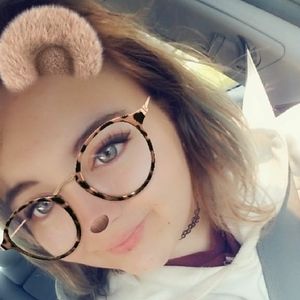 Meet your Posher, Phoebe